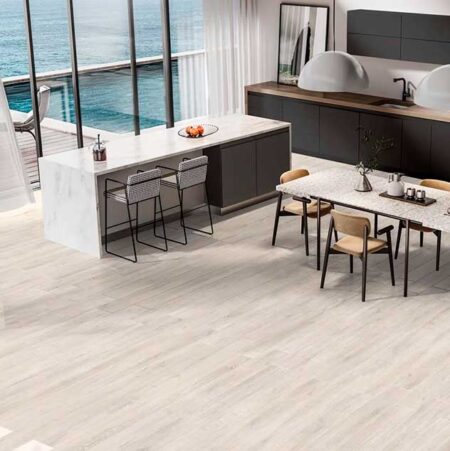 Pisos imitación madera: elegancia y bajo mantenimiento para cualquier ambiente